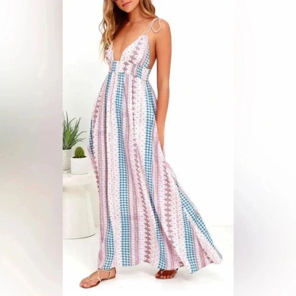 Lulus Dresses & Skirts - Lulu Print Backless V Neck Slip Maxi Dress